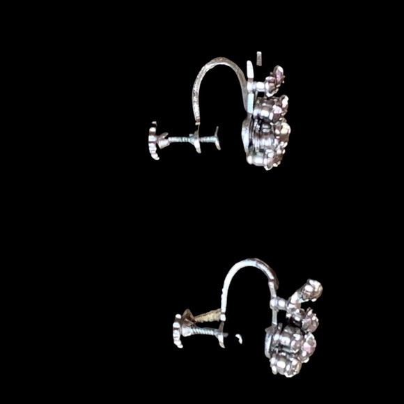 Vintage Screw Back Clear Crystal Flower Earrings Floral Silver Plated Jewelry - Picture 4 of 5